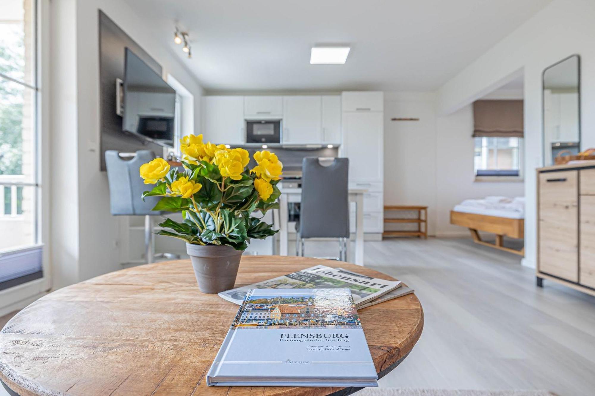 Fewo1846 - Strandresidenz Wassersleben Suedblick App 689 - Komfortables Apartment Mit Balkon Und Meerblick 哈里斯莱 外观 照片